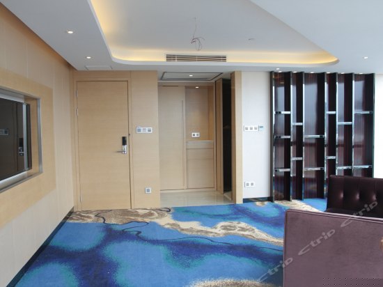 尊贵180° 全景套房