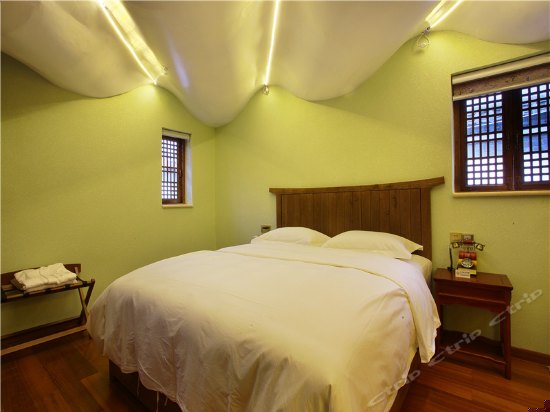 水韵豪华大床房