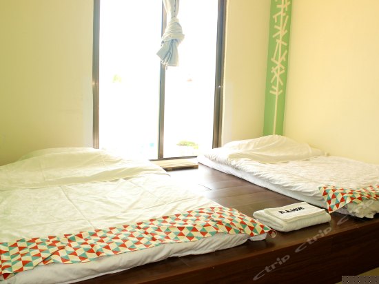 榻榻米海景双床房