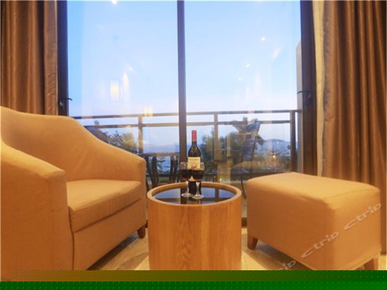 豪华海景大床房