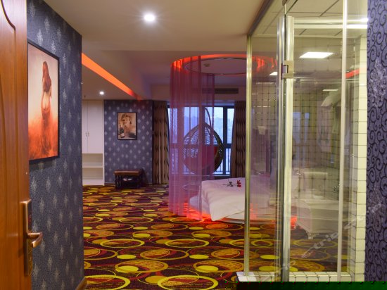 凯撒之夜奢华情侣房