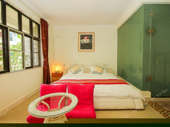 那一晚（情侣房）