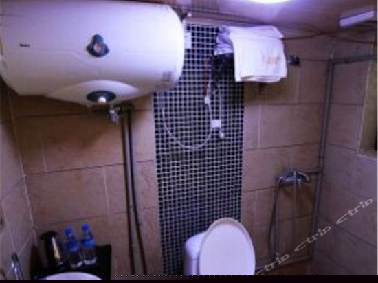 高粱蜜月大床房