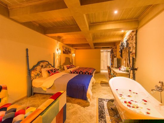 海景豪华家庭房