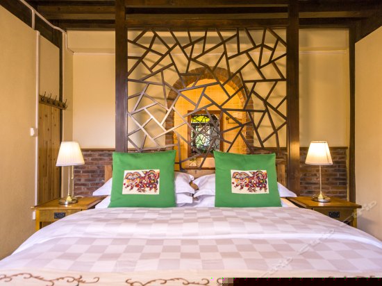 一楼奢华大床房