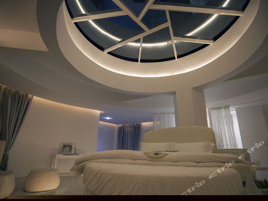 月瞳-浪漫海景圆床房