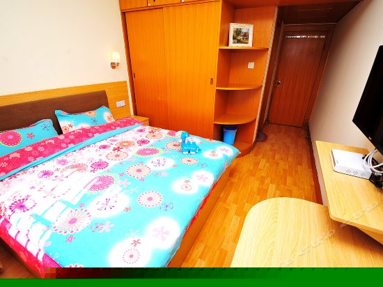 琴岛308豪华大床房