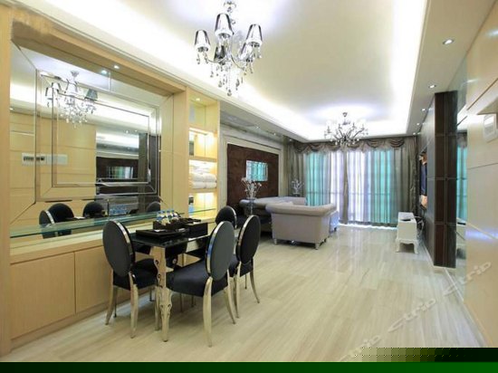 新浪国际公馆豪华海景3房