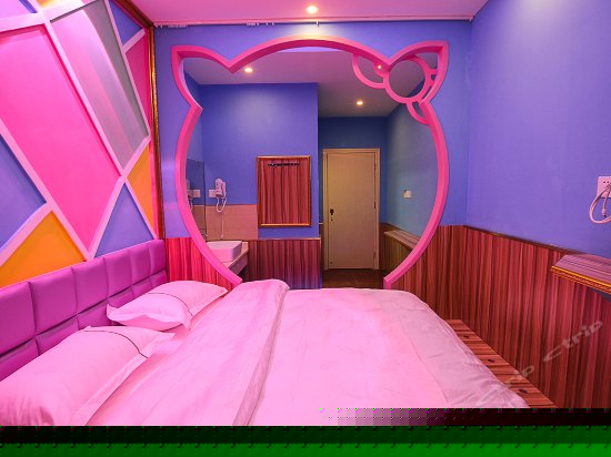 榻榻米主题大床房