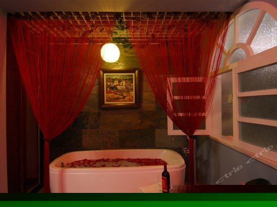 豪华海景蜜月套房