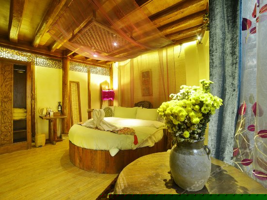 蜜月圆床房（金轮）